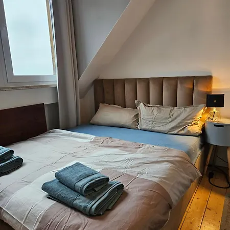 Like Cozy Zentral Netflix Kueche Apartment Wiesbaden