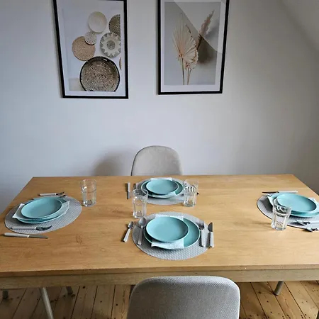 Like Cozy Zentral Netflix Kueche Apartment Wiesbaden